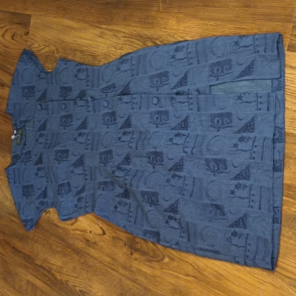 Gardenia Paris Blue Embossed Asymmetrical Hem Button Down Dress QQQ